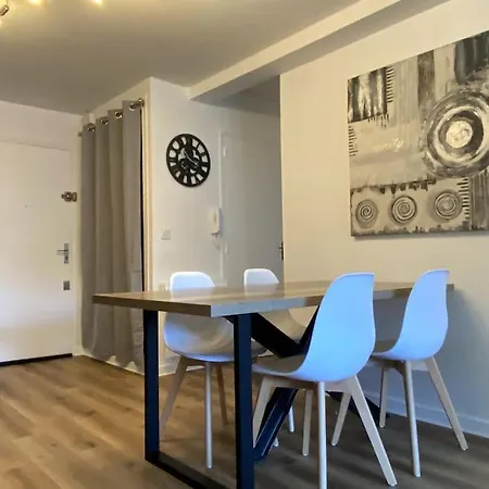 Apartment Appt F3 A 80m De La Mer 5 Couchages Plus Bebe *